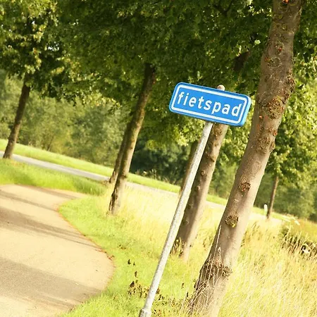 Groepsaccommodatie De Eek Bed & Breakfast Steenderen